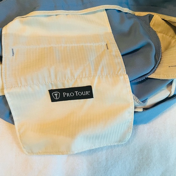 Pro Tour Shorts - Picture 4 of 5